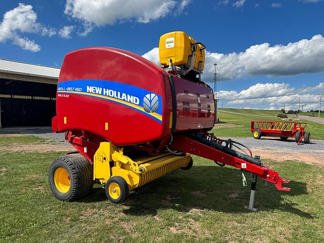 Image of New Holland RB450 Bale Slice equipment image 1