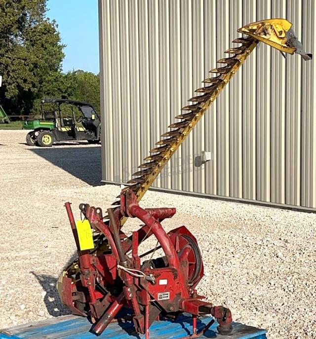 Image of New Holland 451 equipment image 1