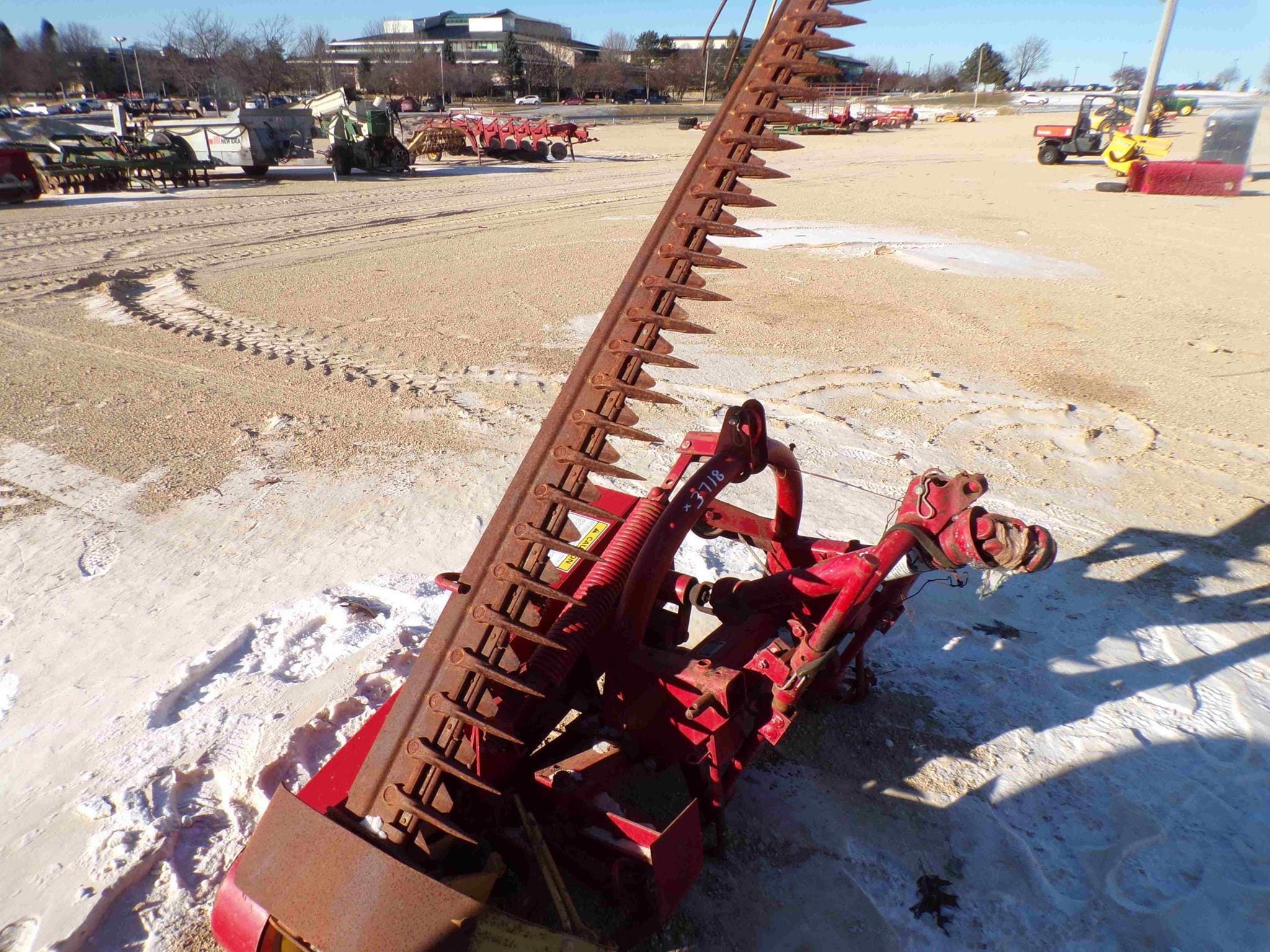 New Holland 451 Equipment Image0