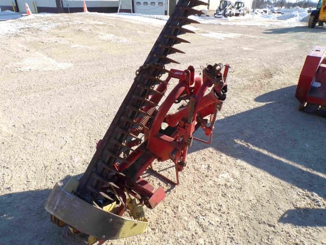 Image of New Holland 451 equipment image 4