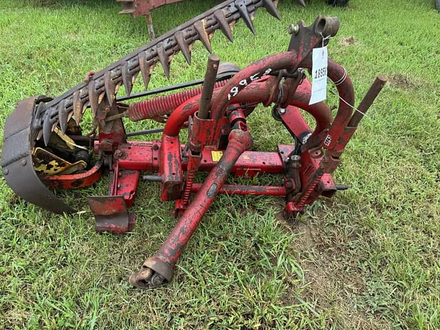Image of New Holland 451 equipment image 1