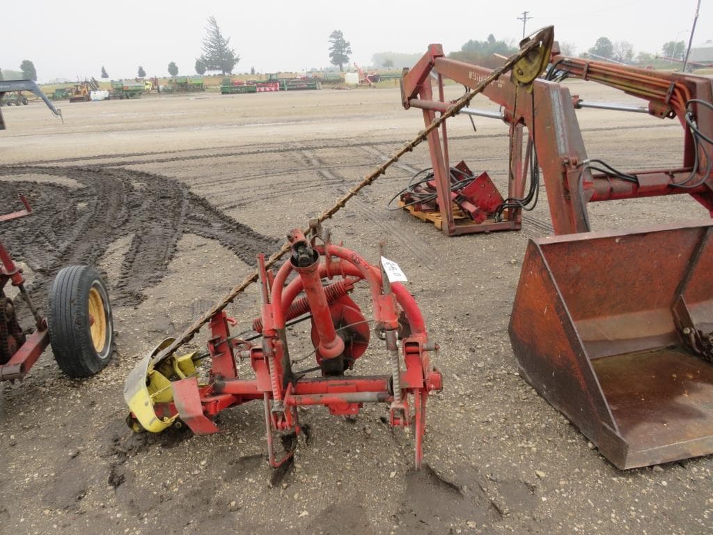 Image of New Holland 451 Image 1