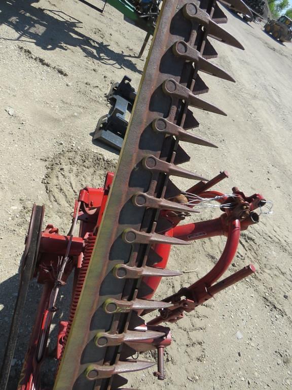 Image of New Holland 451 equipment image 4