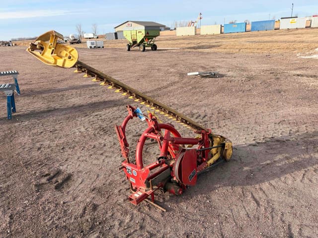 Image of New Holland 451 equipment image 3