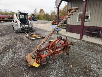 Main image New Holland 451