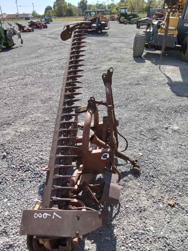 Image of New Holland 451 equipment image 2