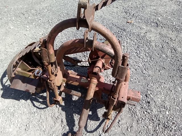 Image of New Holland 451 equipment image 3