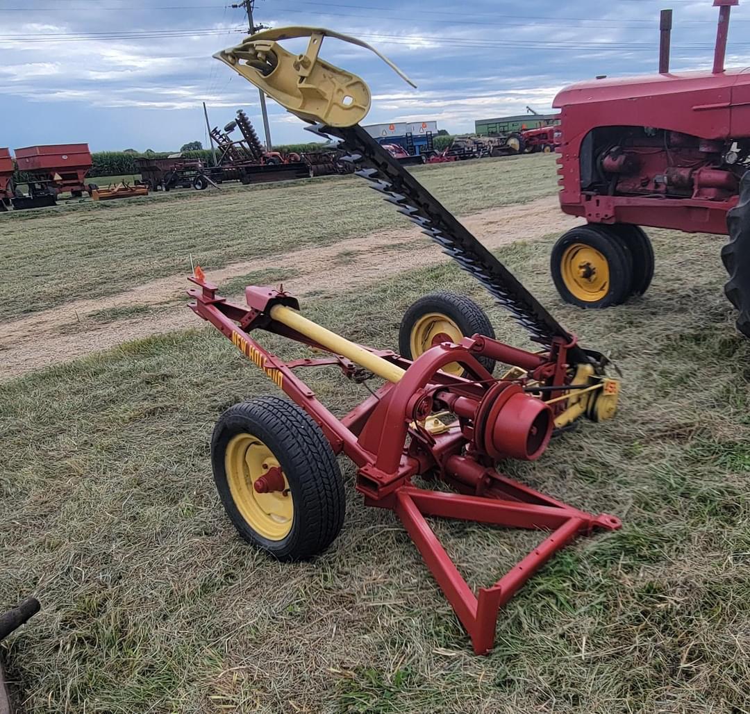 Image of New Holland 455 Image 1