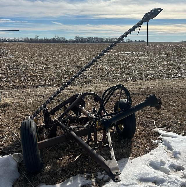 Image of New Holland 455 equipment image 1