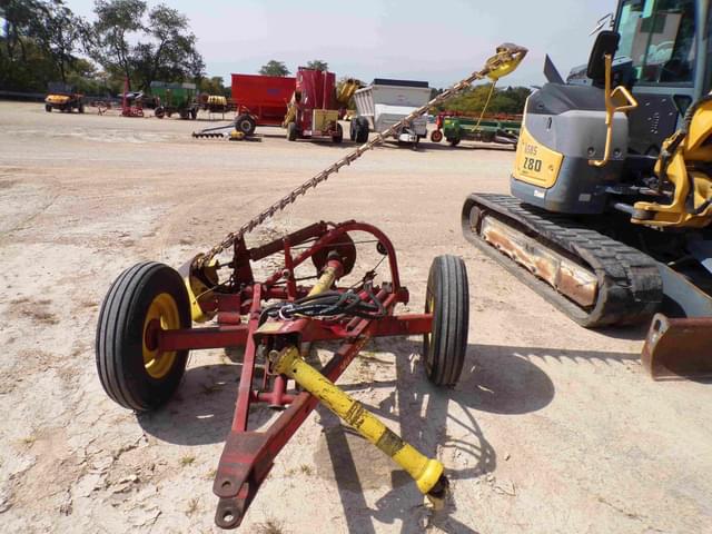 Image of New Holland 456 equipment image 2