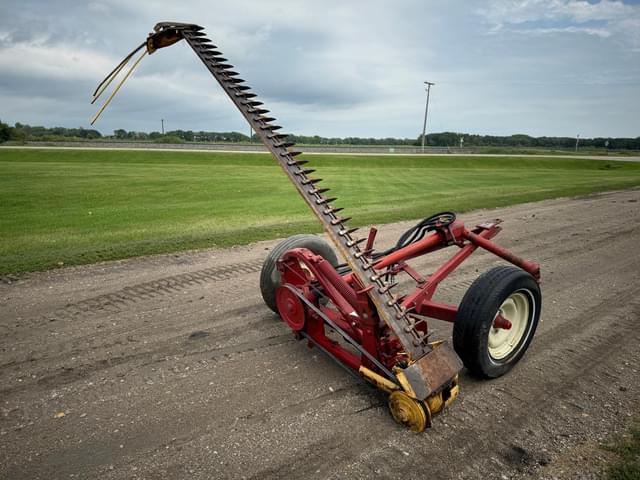 Image of New Holland 456 equipment image 3