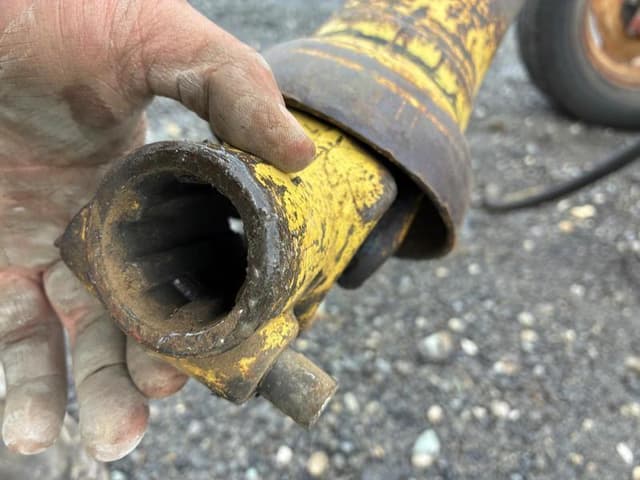 Image of New Holland 456 equipment image 1