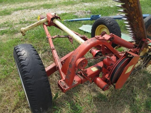 Image of New Holland 456 equipment image 4