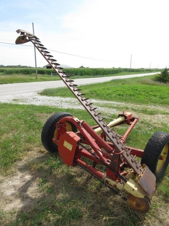 Image of New Holland 456 equipment image 3