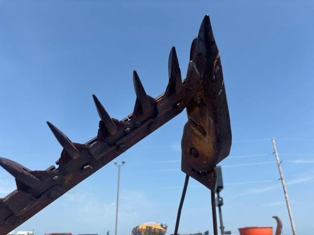 Image of New Holland 456 equipment image 4