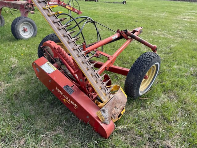 Image of New Holland 456 equipment image 3