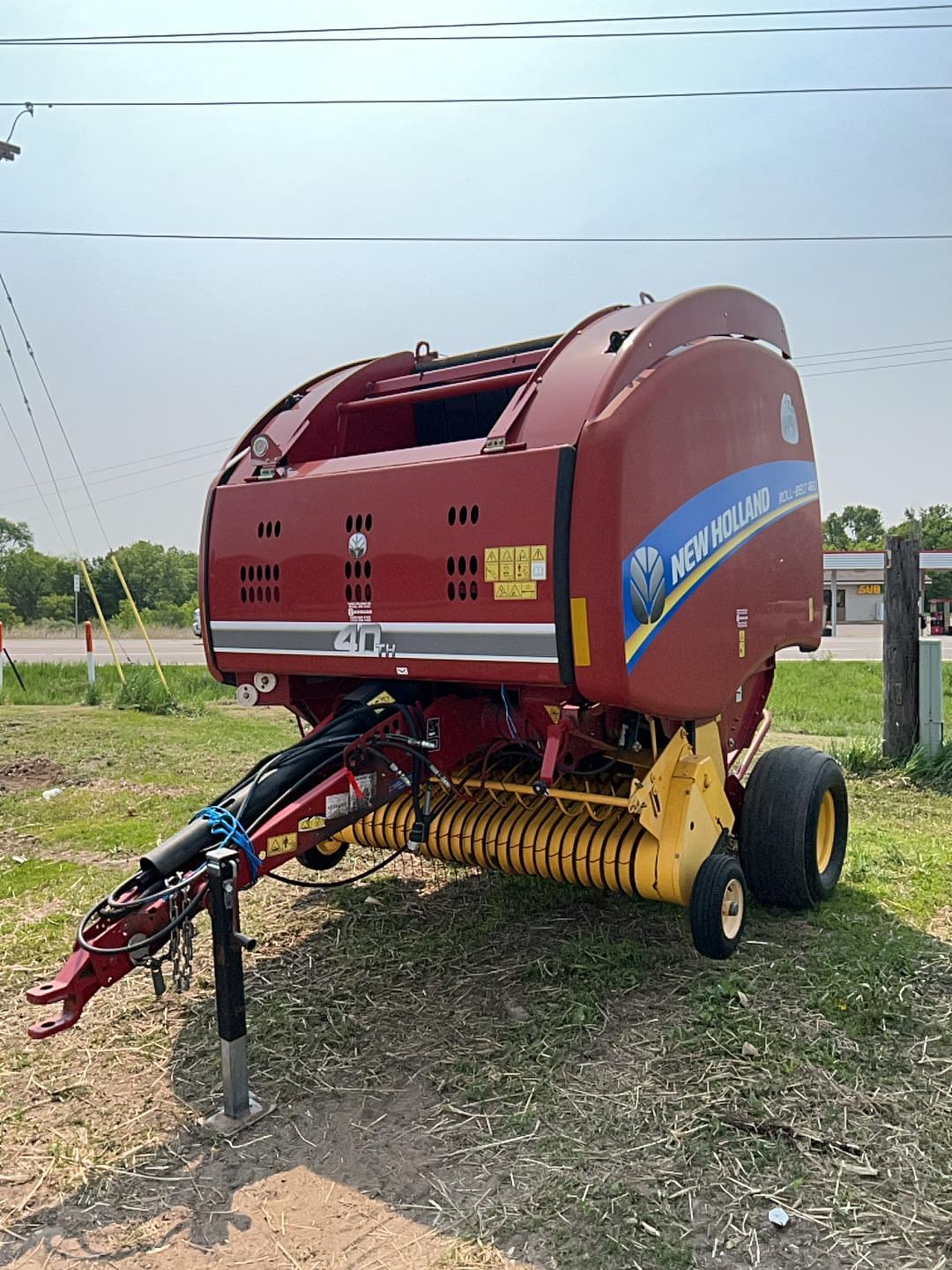 Image of New Holland 460 Primary image