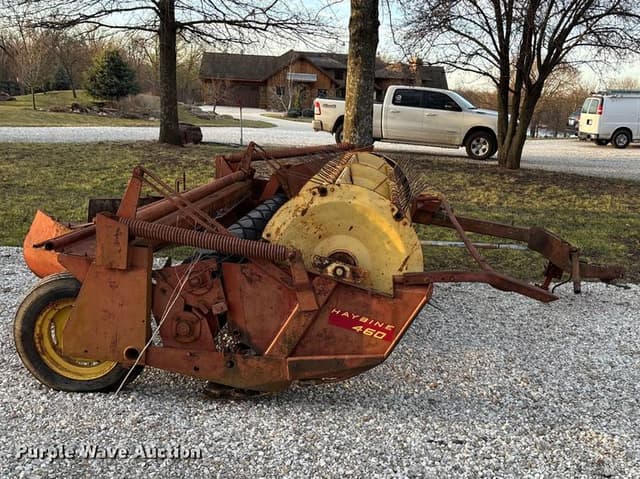 Image of New Holland 460 equipment image 3