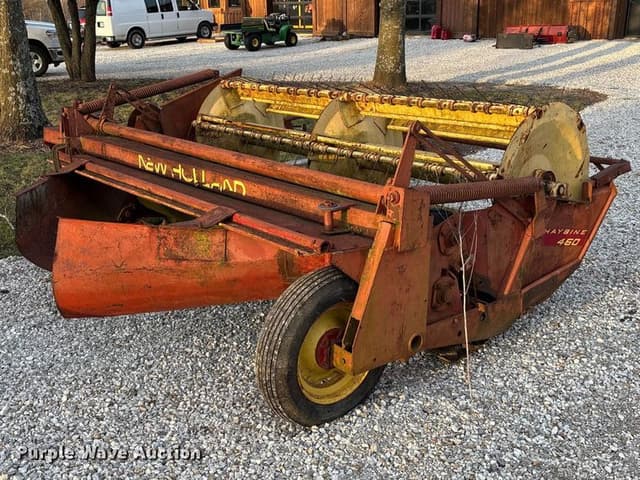 Image of New Holland 460 equipment image 4