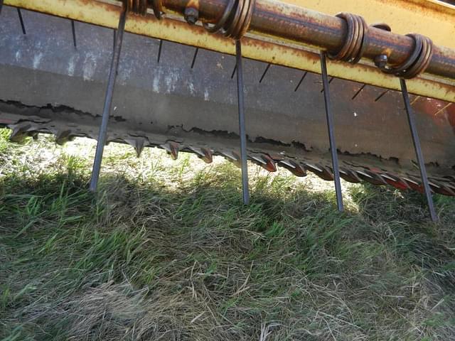 Image of New Holland 461 equipment image 4