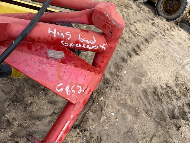 Image of New Holland 462 equipment image 2