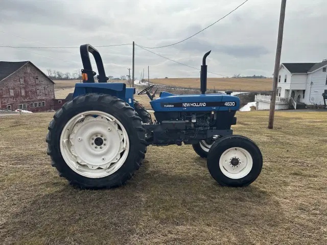 Image of New Holland 4630 equipment image 4