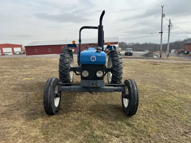 Image of New Holland 4630 equipment image 2