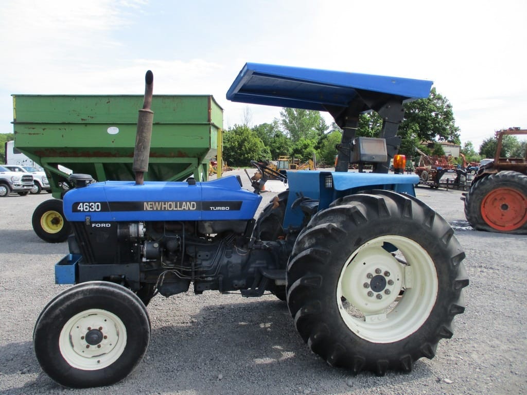 Main image New Holland 4630