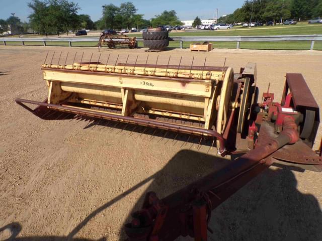 Image of New Holland 467 equipment image 2