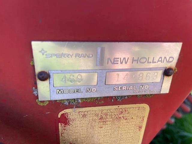 Image of New Holland 469 equipment image 4