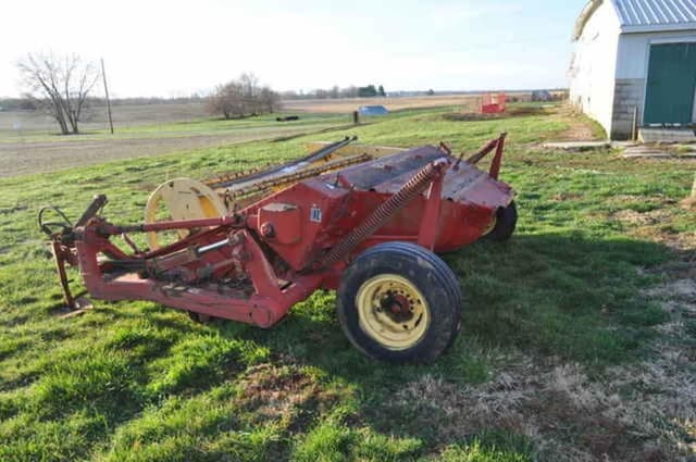 Image of New Holland 469 equipment image 2