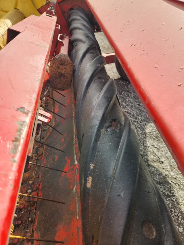 Image of New Holland 472 equipment image 3