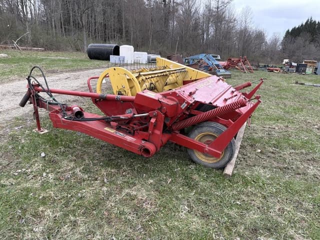 Image of New Holland 472 equipment image 3