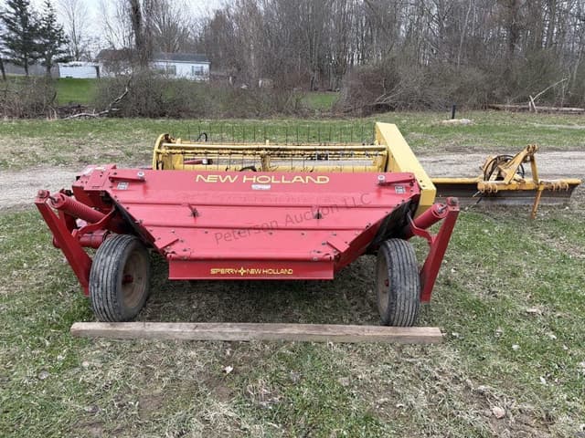 Image of New Holland 472 equipment image 2