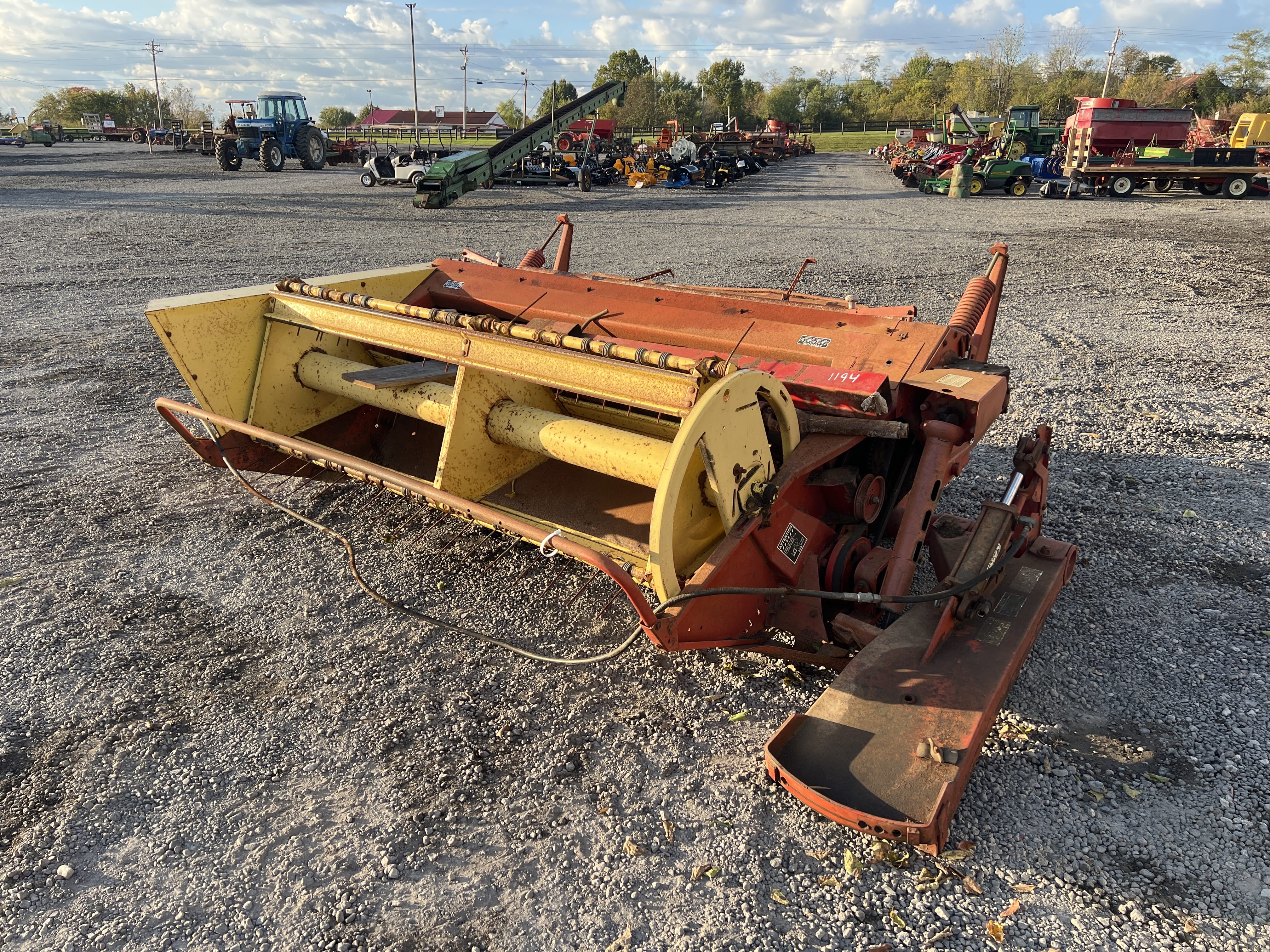 New Holland 472 Equipment Image0