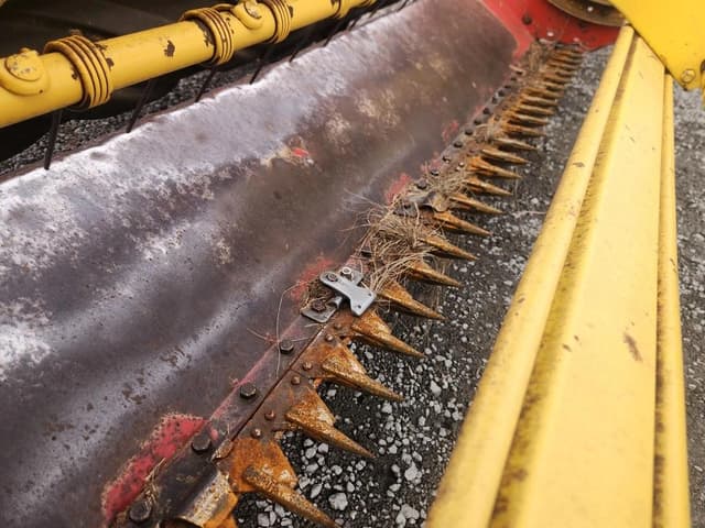 Image of New Holland 472 equipment image 4