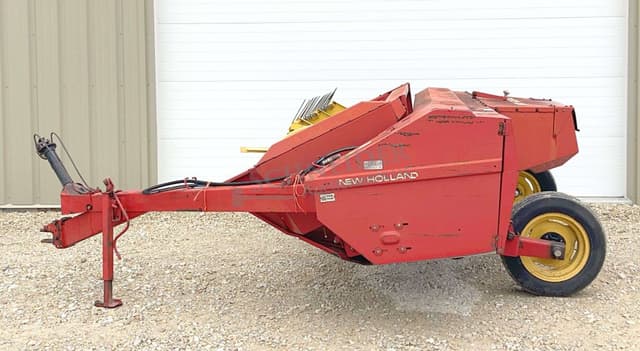 Image of New Holland 474 equipment image 3