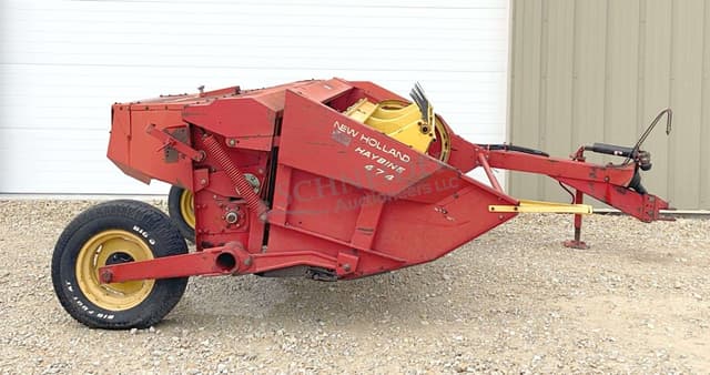 Image of New Holland 474 equipment image 2
