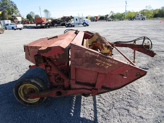 Image of New Holland 474 equipment image 1