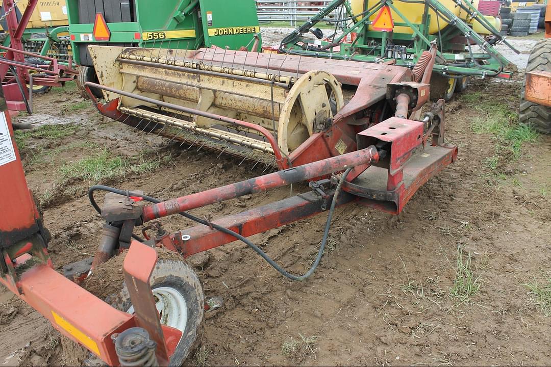 Image of New Holland 477 Image 0