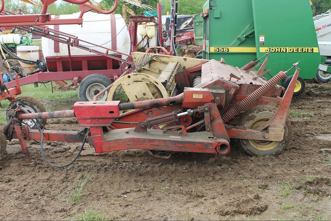 Image of New Holland 477 Image 1