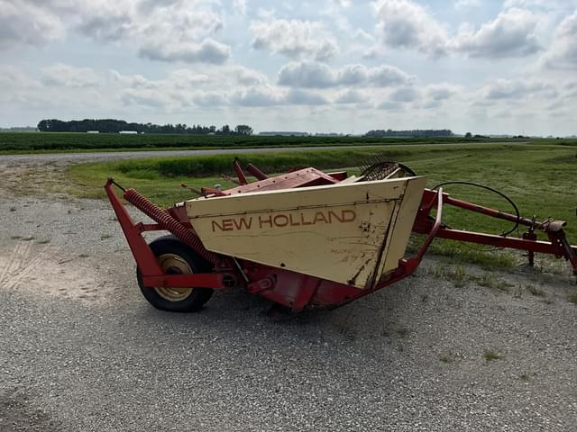 Image of New Holland 477 equipment image 1