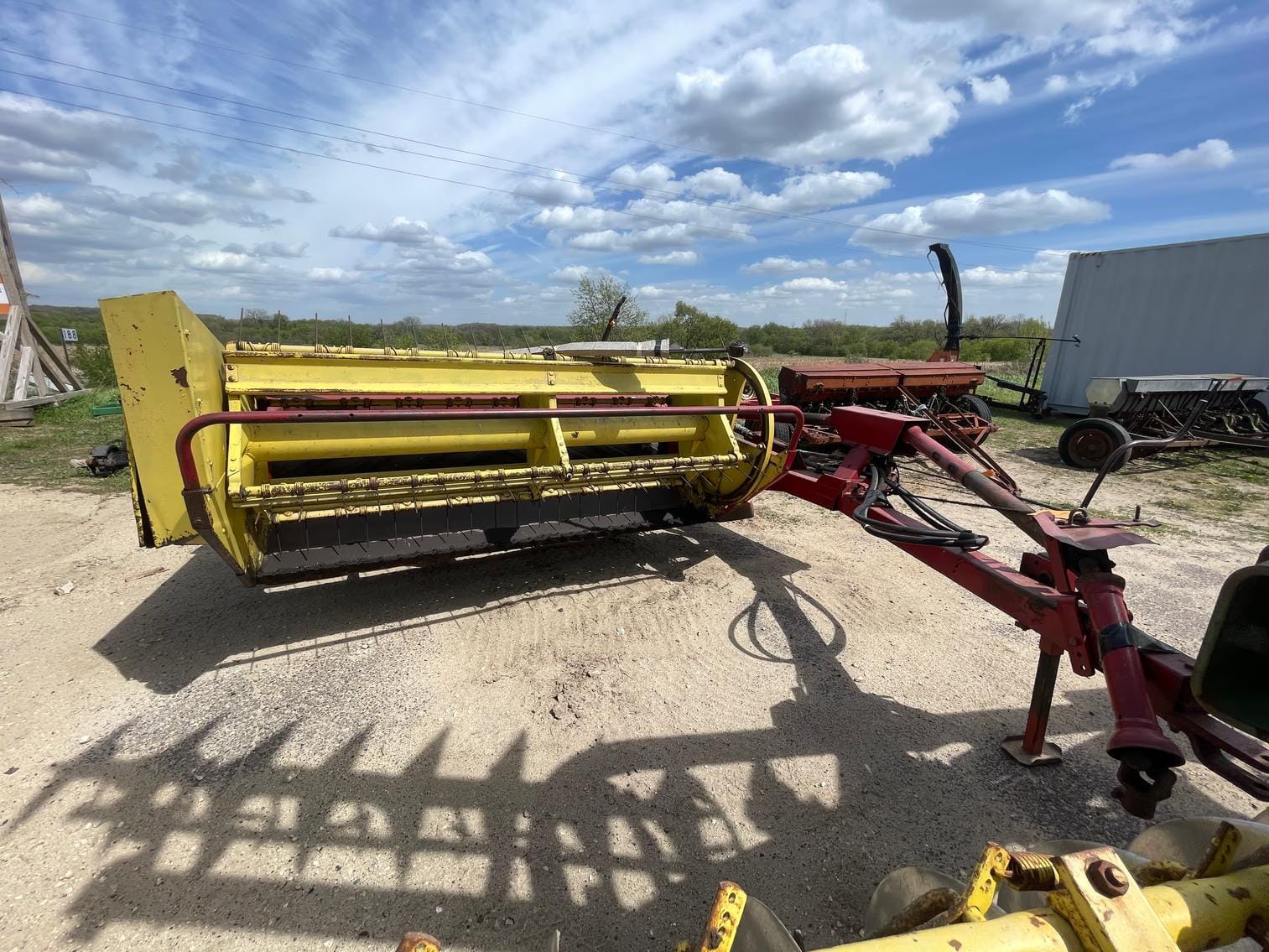 New Holland 477 Equipment Image0