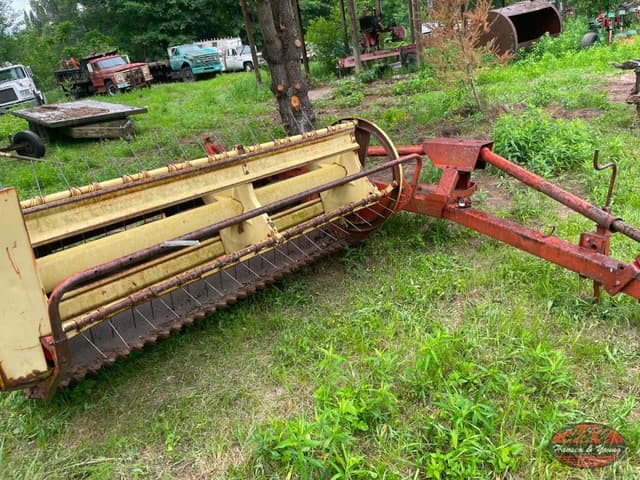 Image of New Holland 477 equipment image 1