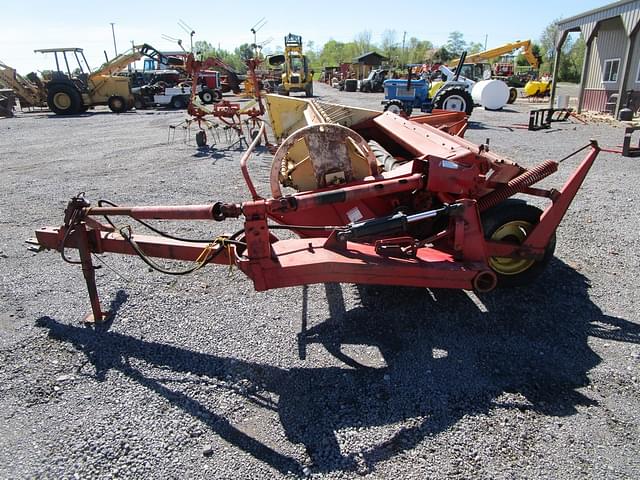 Image of New Holland 477 equipment image 1