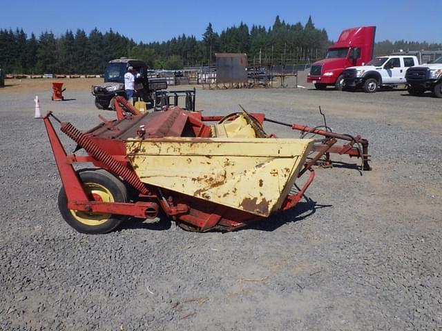 Image of New Holland 477 equipment image 2