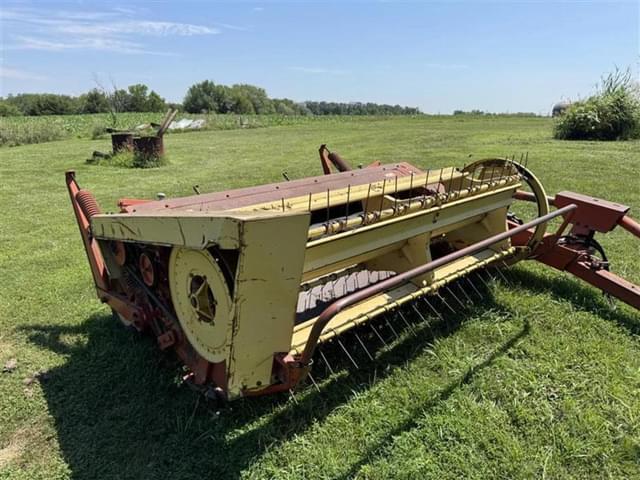 Image of New Holland 477 equipment image 4
