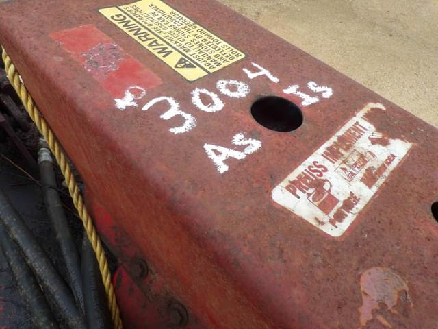 Image of New Holland 479 equipment image 2