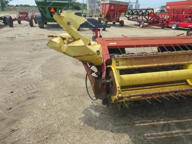 Image of New Holland 479 equipment image 3