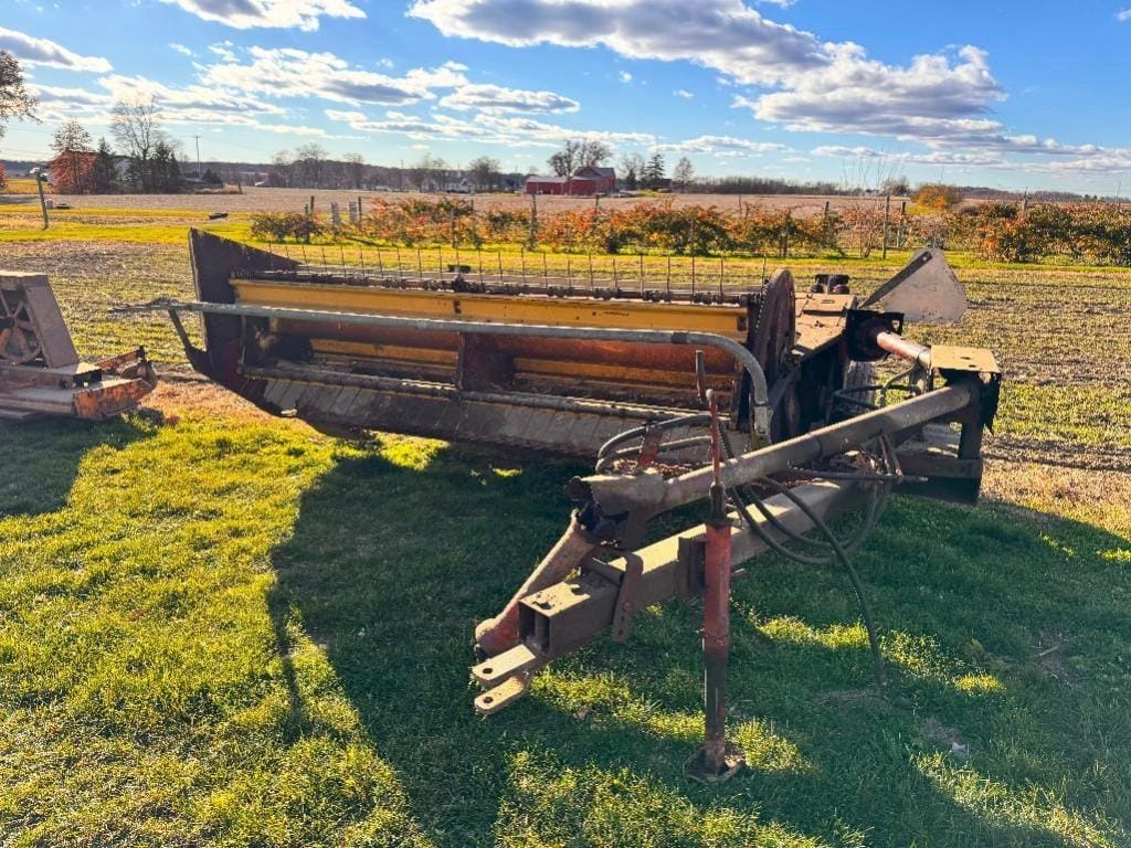 New Holland 479 Equipment Image0